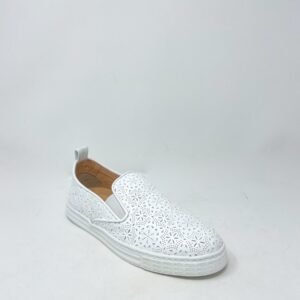 Gaia Spring in White